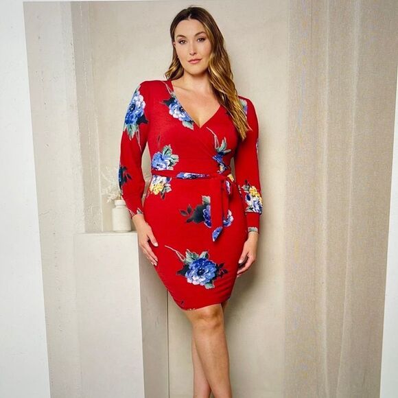 Boutique Red Plus Size Floral Bodycon Mini Dress - Picture 1 of 3